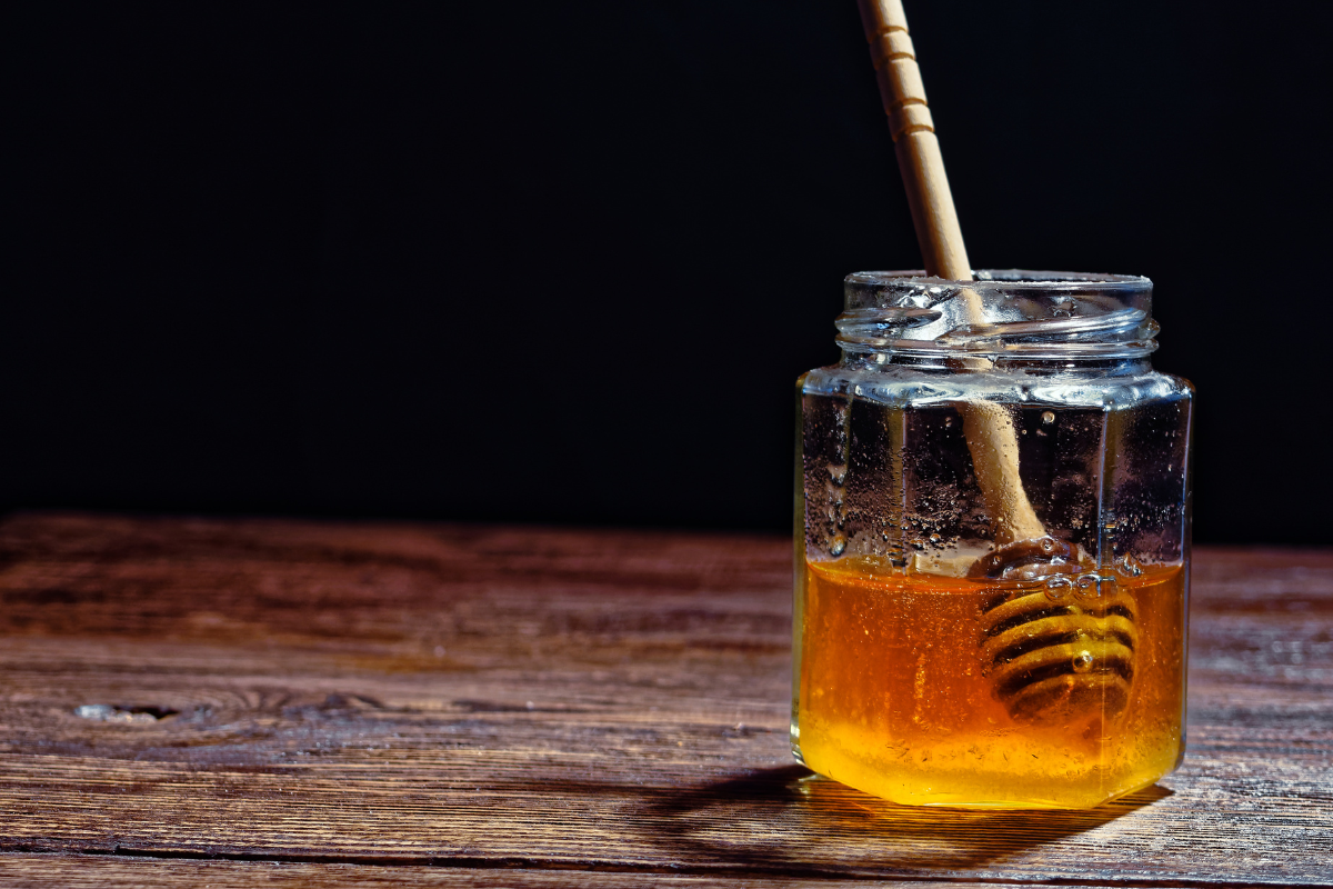 Top 24 Health Benefits Of Using And Eating Raw Honey