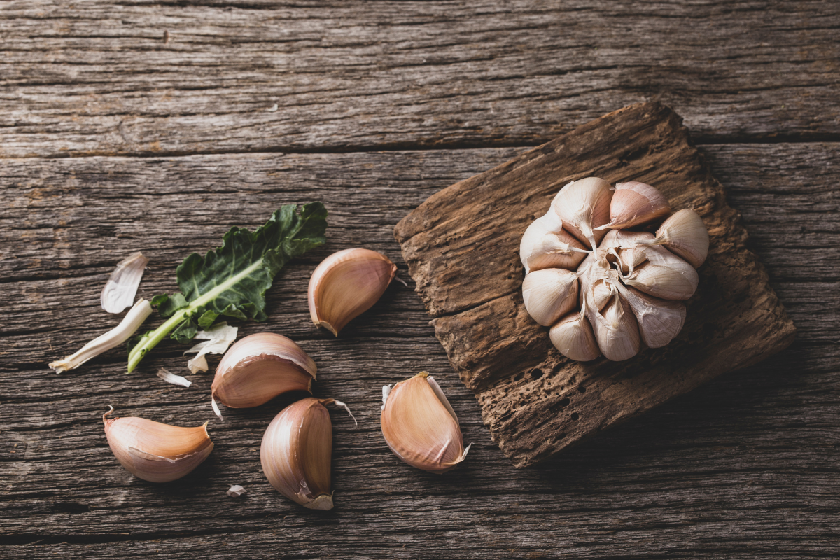 24 Top Health Benefits Of Raw Garlic